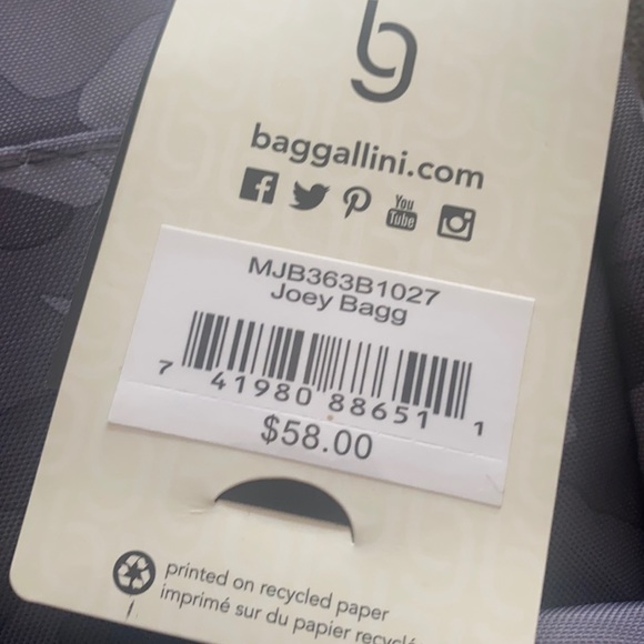 🤍🖤Baggallini Joey Bagg, Mini Crossbody, Black & Gray Camo - Picture 7 of 7